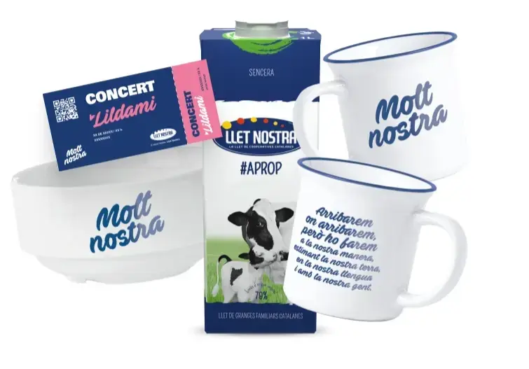 Imatge premis: productes Llet Nostra, merchandising "Molt Nostra" (tassa i bol), entrada concert Lildami